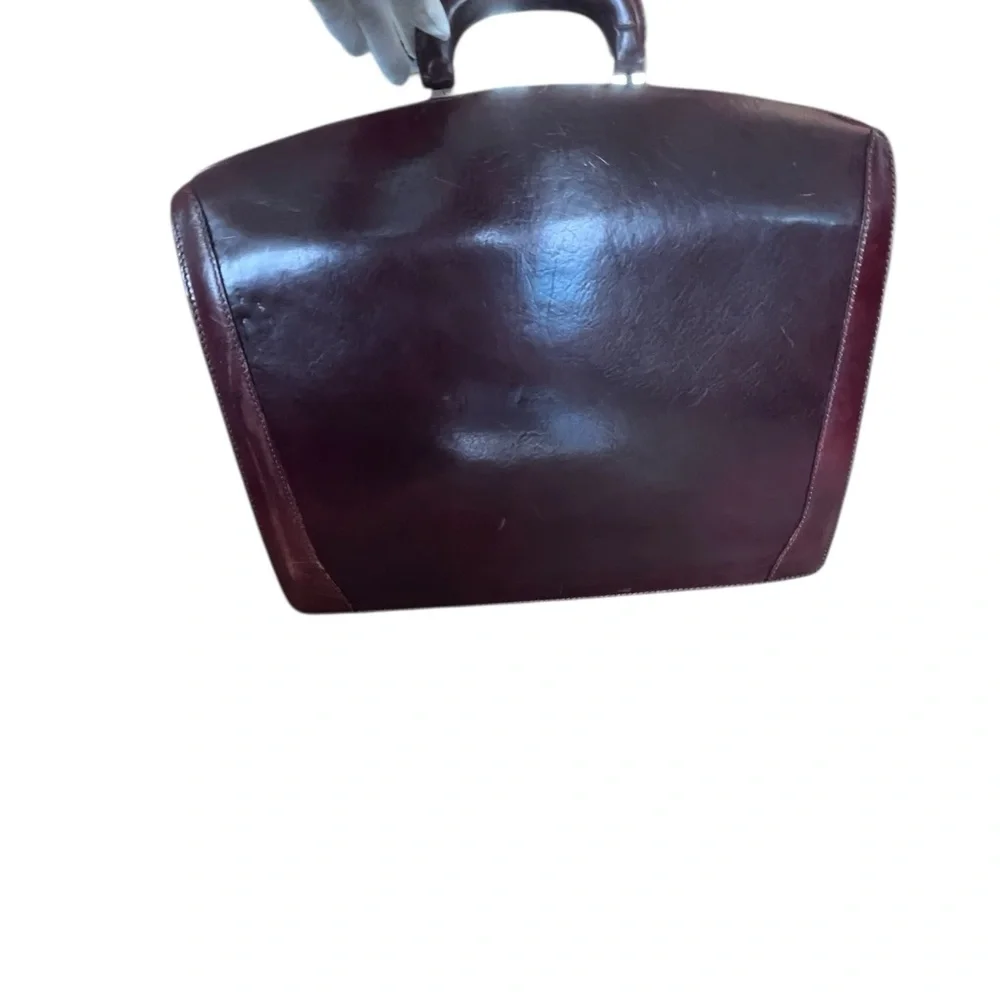 Bosca Vintage  Italian Leather Briefcase w/ key, tag & dust bag